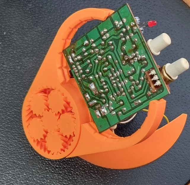 Kẹp Mantis Dày - Image 1