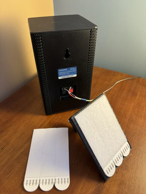 Giá Treo Tường Loa Có Bản Lề - Dùng Miếng Dán 3M Command (Có File Gốc) - Image 4