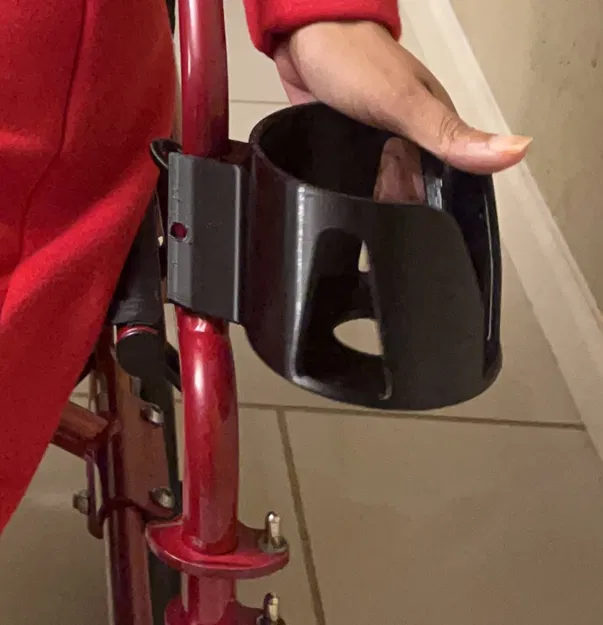 Giá Đỡ Điện Thoại và Cốc Cho Xe Lăn Medline - Image 1