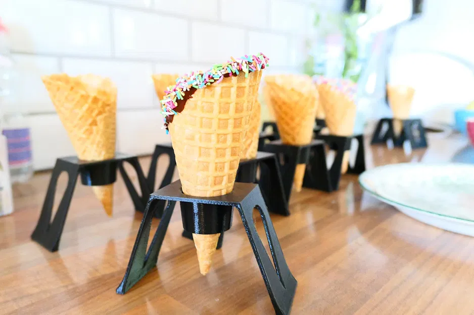 Chân đế đựng Ốc quế Kem - Image 1