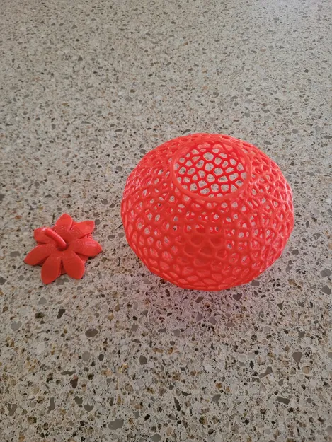 Mô Hình 3D Dâu Tây Voronoi Độc Đáo - Image 1