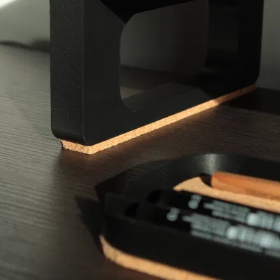 Chân đế kệ màn hình (IKEA hack)