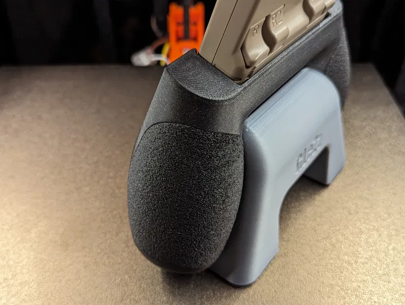 Tay cầm công thái học cho Miyoo Mini Plus. Chia bộ phận cho đa vật liệu/màu sắc hoặc Fuzzy Skin. - Image 2