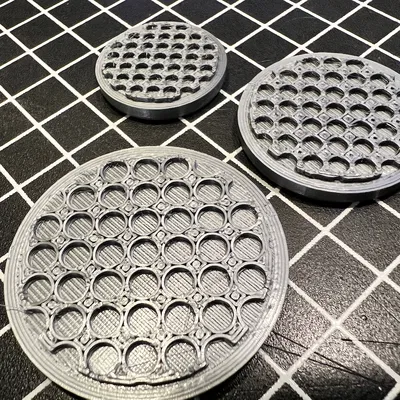 Mẫu đế lót mô hình có lỗ