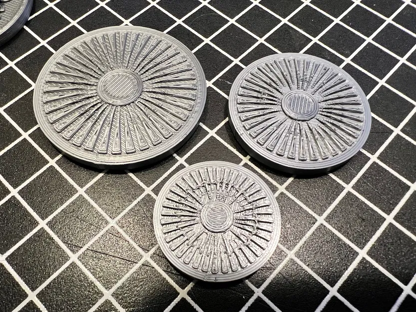 Chân Đế Miniature Họa Tiết Tua-bin - Image 1