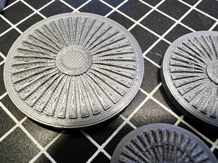 Chân Đế Miniature Họa Tiết Tua-bin - Image 3