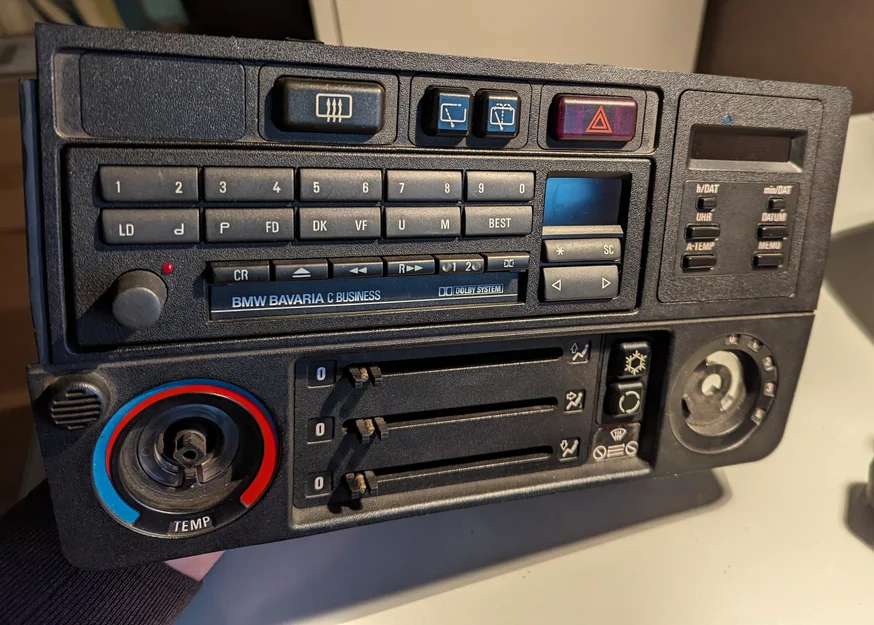 BMW E30 - bộ chuyển đổi lắp radio phẳng - Image 1