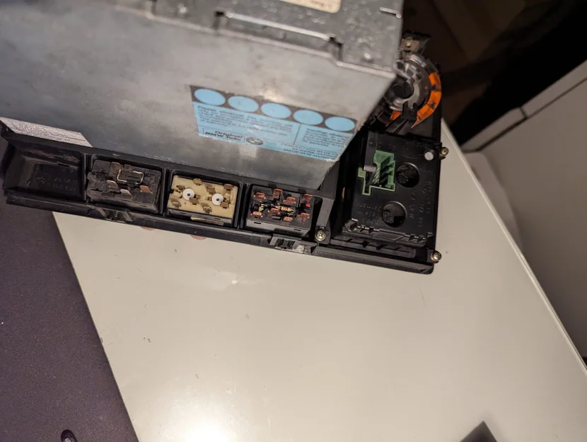 BMW E30 - bộ chuyển đổi lắp radio phẳng - Image 3