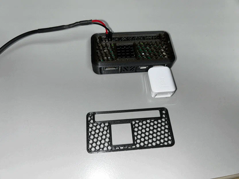 Nắp Hộp PiZero Có Lỗ Tản Nhiệt CPU - Image 1