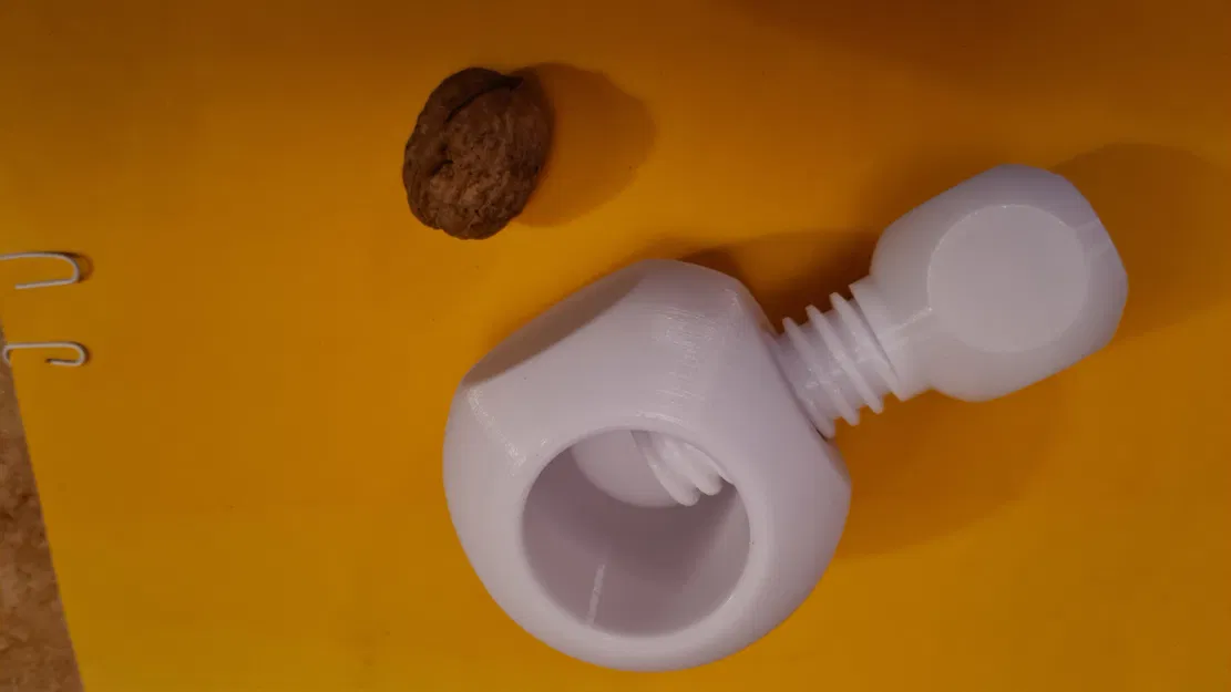 Cái Kẹp Hạt Vít - Screw Nutcracker - Image 2