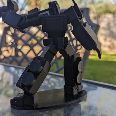 Optimus Prime Gen 1 có logo autobot