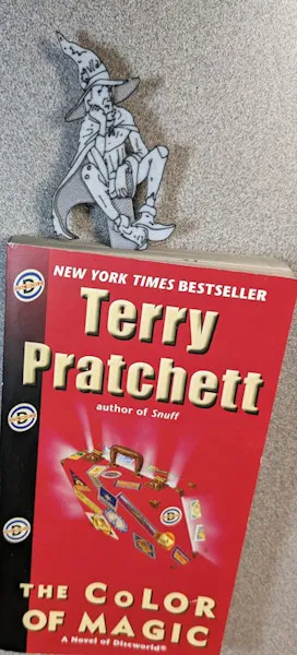 Kẹp Sách Rincewind - Đồ Trang Trí Độc Đáo - Image 1