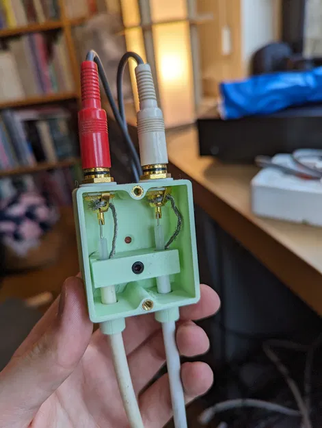 Hộp nối cáp COAX sang RCA - Image 1