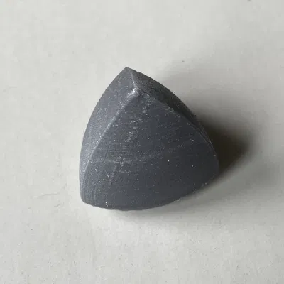 Khối Tứ Diện Reuleaux Đường Kính Không Đổi