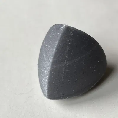 Khối Tứ Diện Reuleaux Đường Kính Không Đổi