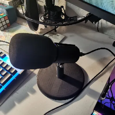 Kẹp micro. Cạc-tăng mic.