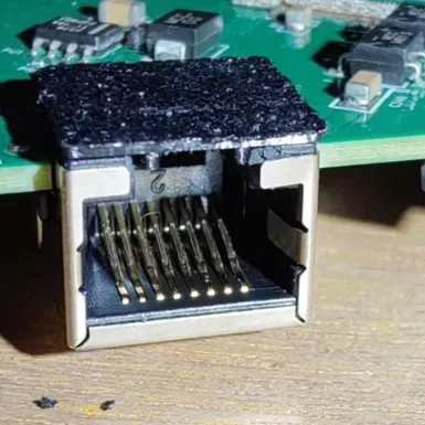 Miếng vá sửa cổng Ethernet