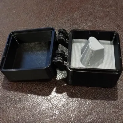 Hộp Nhẫn Trái Tim Đơn Giản