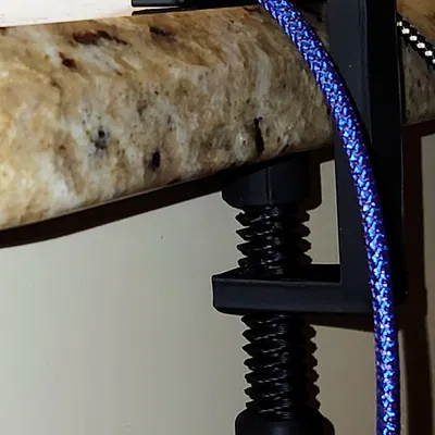 Kẹp Giữ Dây Cáp Để Bàn