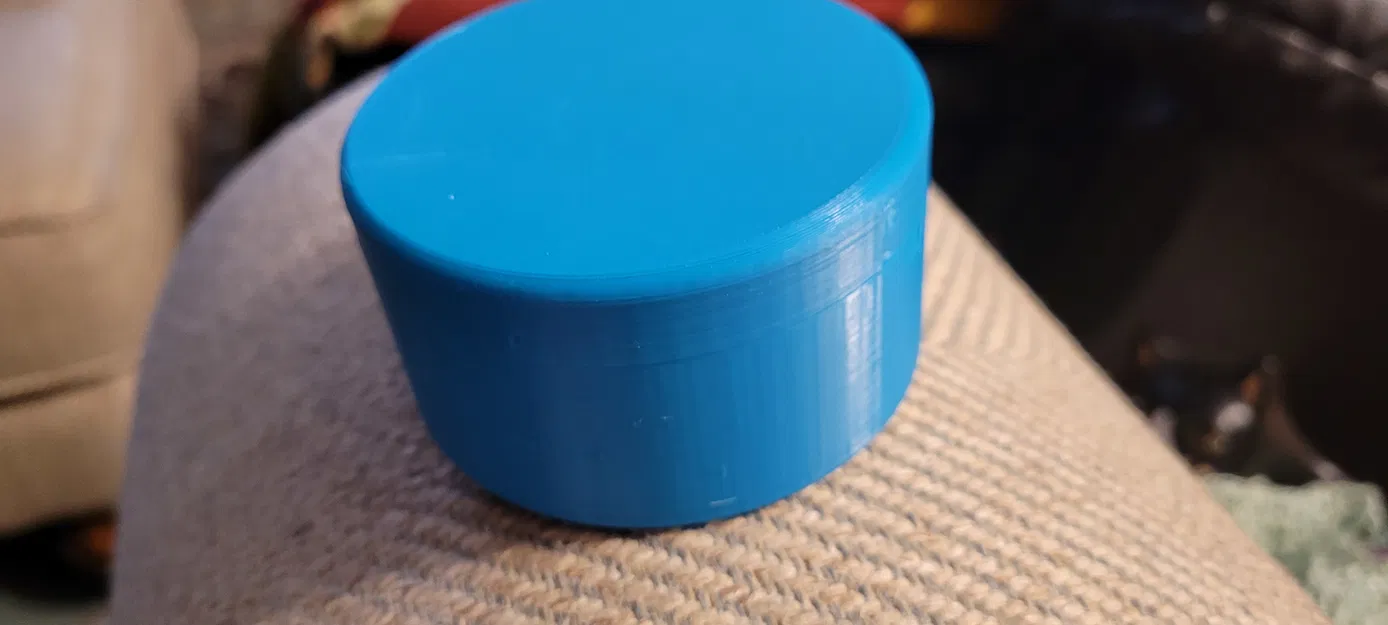 Hộp Tròn Có Ren - Image 1