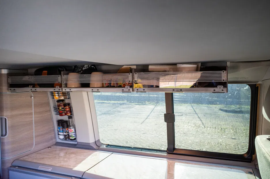 Tủ Trần/Kệ Trần Phiên Bản 2025 Cho VW T5, T6 California - Image 3