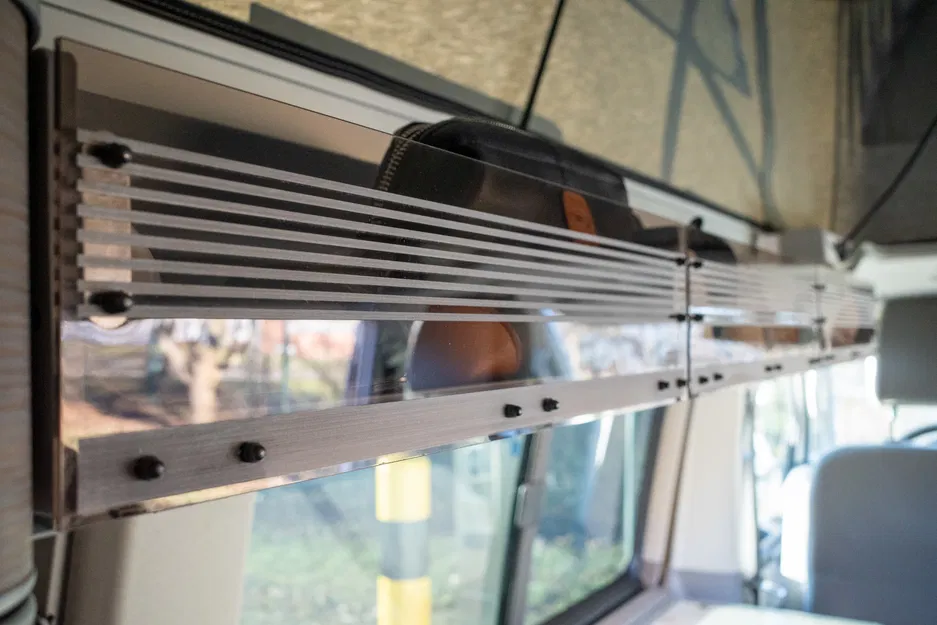 Tủ Trần/Kệ Trần Phiên Bản 2025 Cho VW T5, T6 California - Image 8