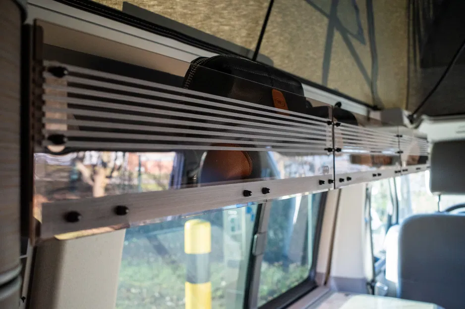 Tủ Trần/Kệ Trần Phiên Bản 2025 Cho VW T5, T6 California - Image 9