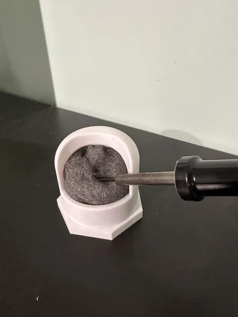 Giá Đỡ Hộp Đựng Nhíp Hàn Cách Điệu - Image 2