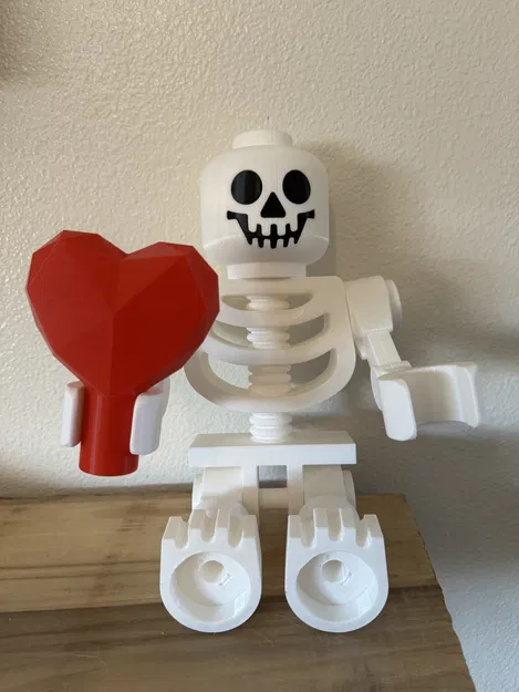 Trái Tim Cỡ Lớn Kiểu Lego Cho Bộ Xương Khổng Lồ (Tỷ Lệ 10:1) - Image 1