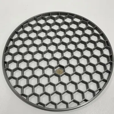 Kệ Mũ - Vòng Lớn Với Cấu Trúc Tổ Ong