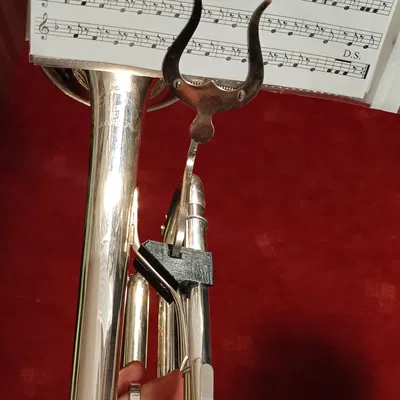 Bộ chuyển đổi lyre saxophone sang trumpet