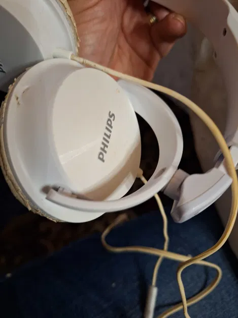 Sửa Gọng Tai Nghe Philips Bị Gãy - Image 3