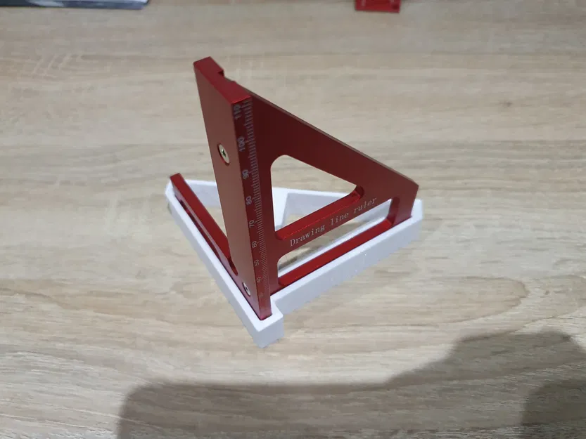 Giá đỡ Thước vuông Carpenter - Image 1