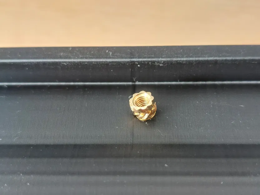 Hộp đựng có cửa cuốn và bảng hiệu - Image 4