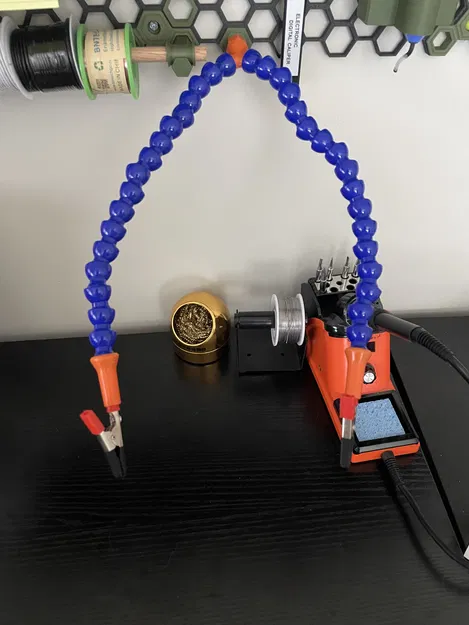 Khuôn Kẹp Giữ Đồ Hàn Gắn Tường Tổ Ong - Image 1