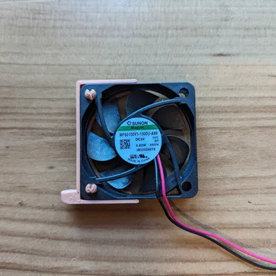 Đế giữ quạt tùy chỉnh, có chân đế tùy chọn