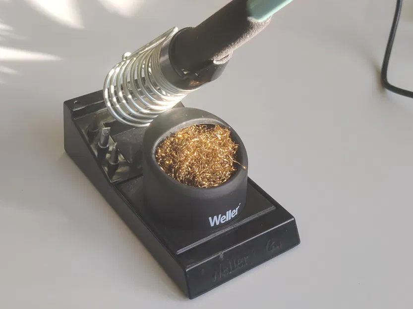 Adapter cho Giá Đỡ Bọt Biển Đồng Silicone vào Đế An Toàn Weller PH 70 - Image 1