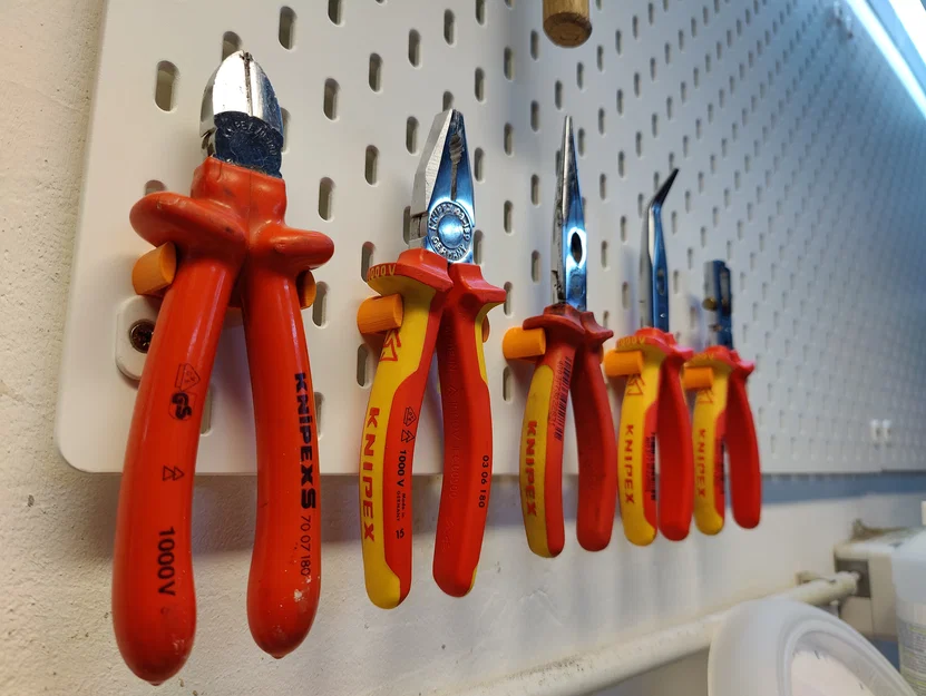 Kẹp Giữ Kìm Knipex T-Nuts Cho Bảng Ikea Skadis - Image 1