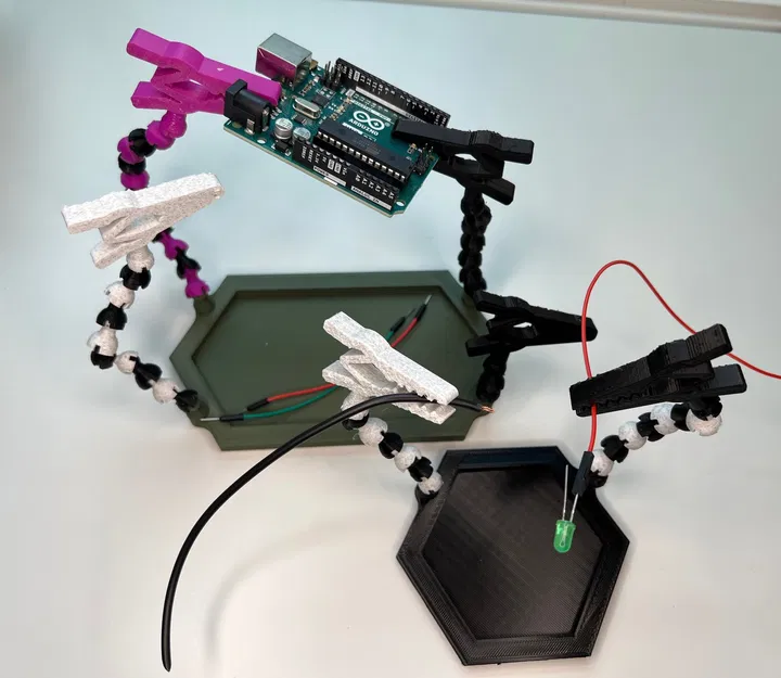 Giá Đỡ Bộ Dụng Cụ Hàn Tùy Chỉnh - Image 1