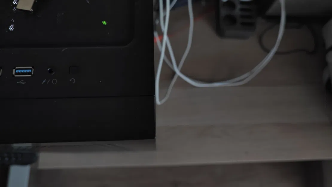 Tấm Che Mặt Trước Vỏ Case Corsair Carbide Spec Delta - Image 3