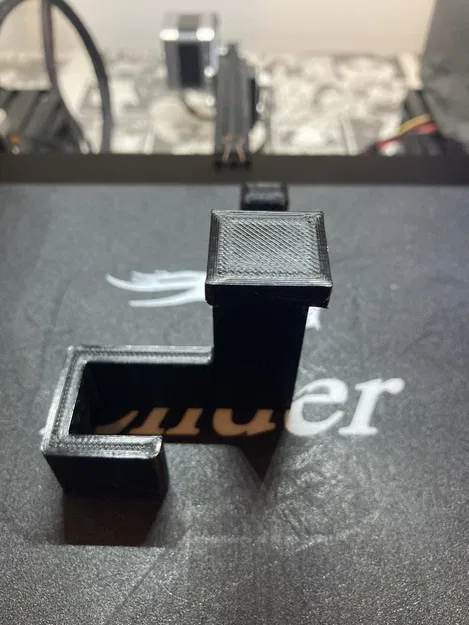 Móc Treo Túi/Ba Lô Lên Bàn Làm Việc - Image 3