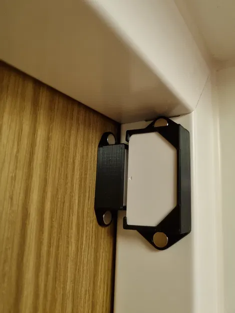 Pát Gắn Nam Châm Cho Cảm Biến Cửa Sonoff SNZB-04 - Image 1