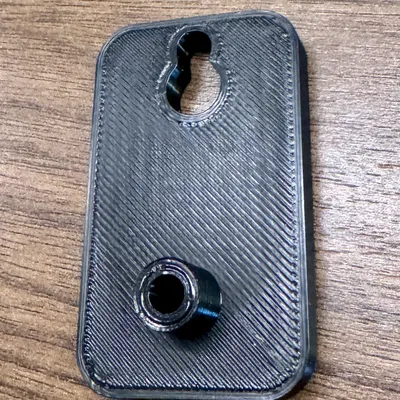 Giá đỡ tường đơn giản cho sạc Makita DC18SH