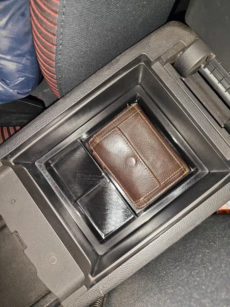 Giá Đỡ Hộp Tỳ Tay Mazda3 BK Có Khay - Image 3