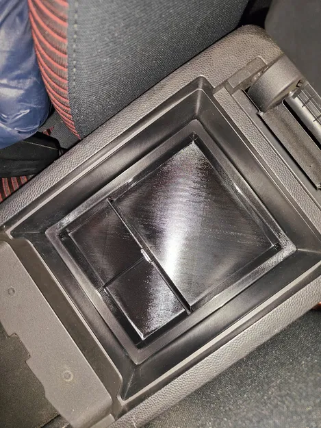 Giá Đỡ Hộp Tỳ Tay Mazda3 BK Có Khay - Image 4