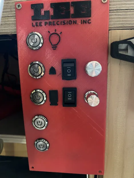 Bảng điều khiển trạm nạp đạn Lee - Image 1