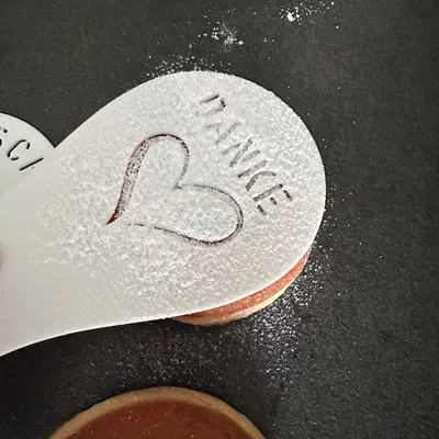 KHUÔN MẪU TRANG TRÍ CÀ PHÊ HOẶC BÁNH DONUT