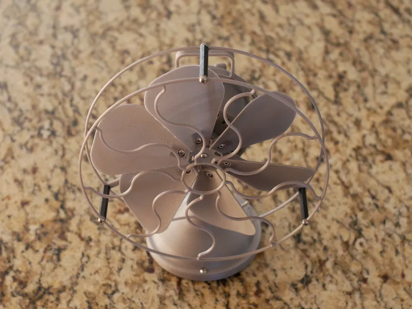 Quạt bàn đảo chiều kiểu cổ điển - Phiên bản Redux - Image 6