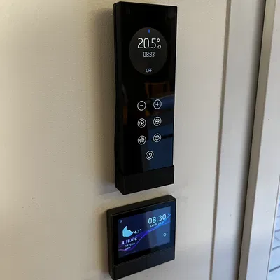 Giá Treo Tường Remote MCZ Maestro