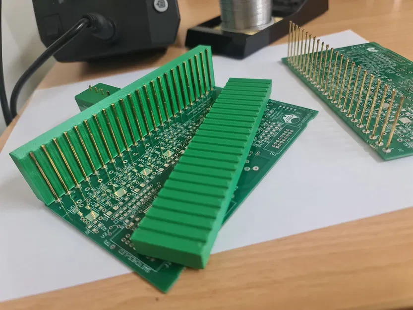 Khuôn giữ chân linh kiện cho PCB - Image 1